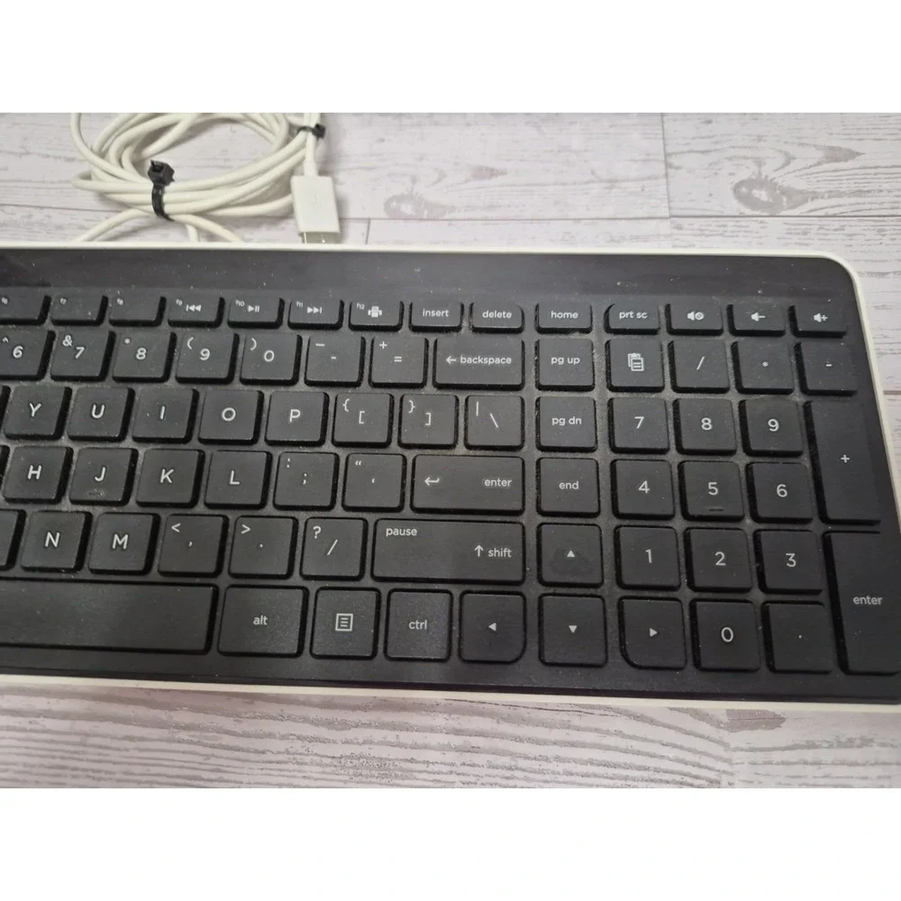 HEWLETT PACKARD white/ Black keyboard wired Ct Bewrp 0acp80